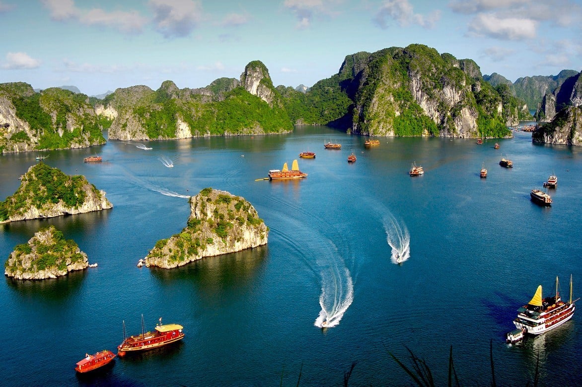 halong-bay-day-trip-from-hanoi-02_1685954954