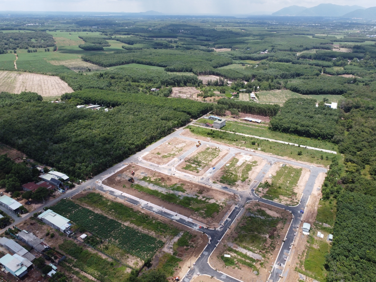 Tin bất động sản ngày 6/10: Thu hồi hơn 11.000m2 đất của IDICO và Sông Đà Đồng Nai