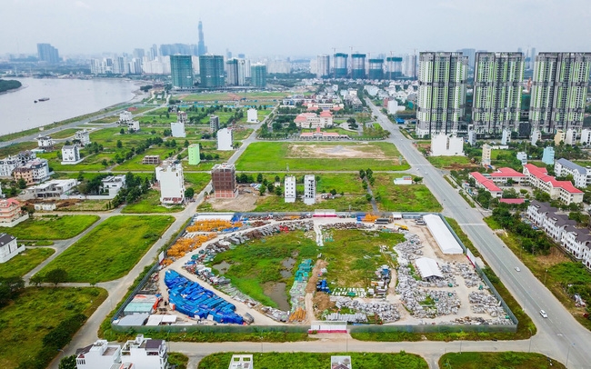 Tin bất động sản nổi bật tuần qua: TP HCM yêu cầu rà soát vướng mắc dự án treo 20 năm
