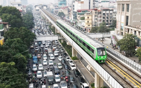 Bản tin bất động sản 14/10: Điểm danh 6 dự án đường sắt đô thị chậm tiến độ, tăng vốn