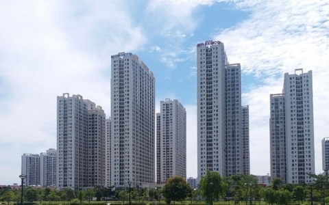 Giá nhà ở tại Việt Nam cao gấp 20 lần thu nhập, HoREA “hiến kế” giải pháp để bình ổn thị trường