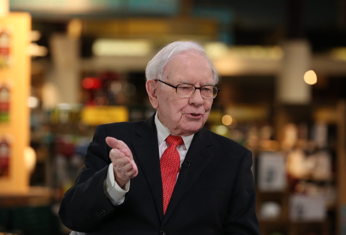 Warren Buffett - Hãy tự tạo cho mình suy nghĩ dài hạn Warren Buffett - Hãy tự tạo cho mình suy nghĩ dài hạn
