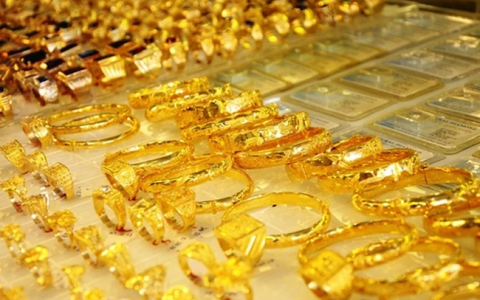Giá vàng trong nước đồng loạt tăng 100.000 đồng/lượng