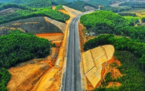 Lâm Đồng đề xuất 19.470 tỉ đầu tư xây dựng cao tốc Tân Phú - Bảo Lộc