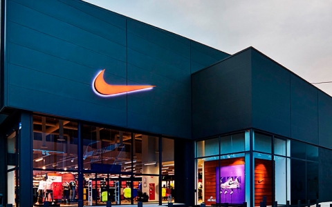 Nike đang phải hứng cơn bão dư luận từ mạng xã hội Trung Quốc