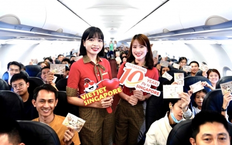 Mừng kỷ niệm “chuyến bay nụ cười” đến Singapore, Vietjet tặng 10.000 vé bay chỉ từ 0 đồng
