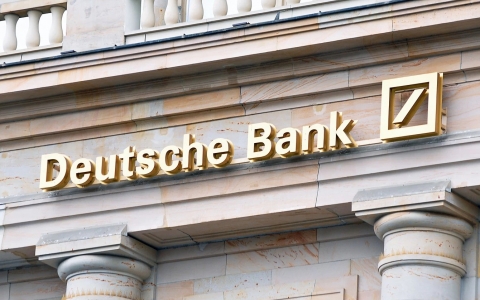 Deutsche Bank vấp phải luồng ý kiến tiêu cực khi quyết định ở lại Nga