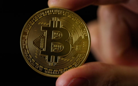 Bitcoin hồi phục, vượt 41.000 USD