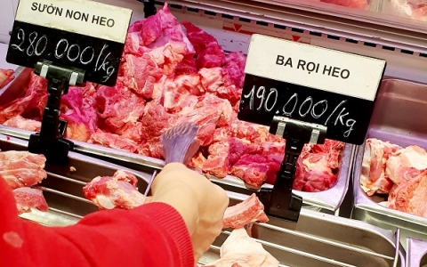 VNDirect: Năm 2022 tiếp tục là một năm thách thức với thị trường thịt Việt Nam