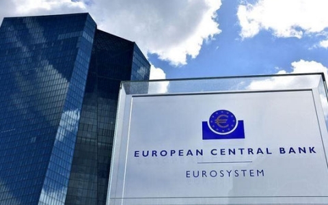 ECB ấn định ngày tăng lãi suất nhằm kiềm chế lạm phát