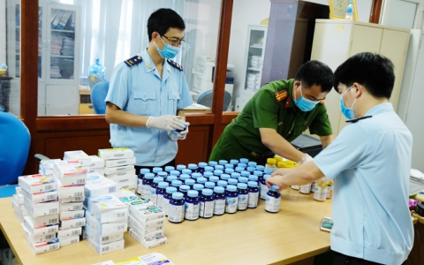 Ma túy từ nước ngoài vào Việt Nam bằng nhiều thủ đoạn tinh vi