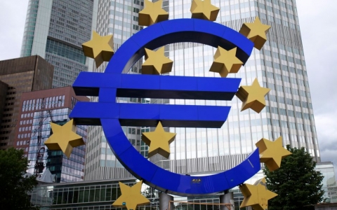 Châu Âu chấm dứt hoàn toàn chính sách lãi suất âm
