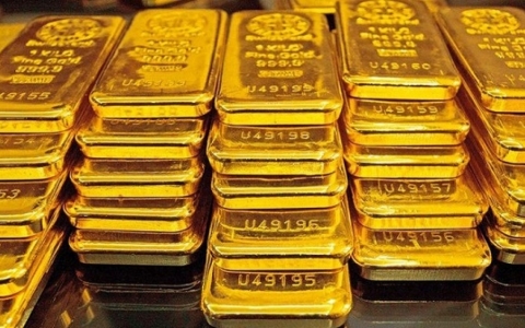 Giá vàng thế giới giảm khi đồng USD tăng trở lại