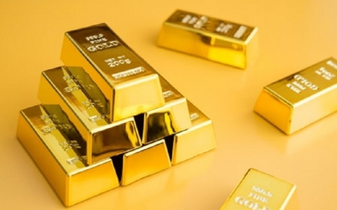 Giá vàng thế giới tiếp tục giảm sâu, vàng trong nước 'trụ vững' 67 triệu đồng/lượng