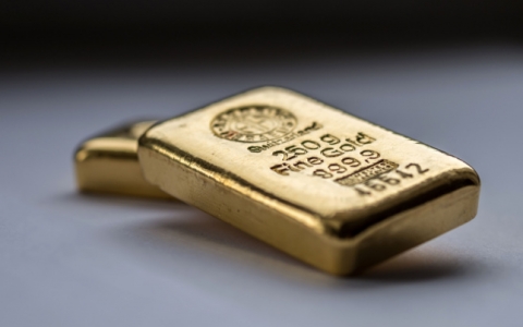 Giá vàng trong nước giảm nhẹ, vẫn giữ vững trên 67 triệu đồng/lượng