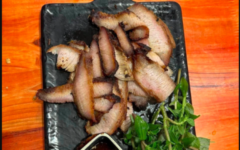 Sa Pa: Chủ quán 'hét giá' đĩa thịt lợn gần 500 nghìn sẽ xử phạt 7 triệu đồng