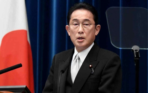Thủ tướng Nhật Bản: Tăng lương để phục hồi kinh tế