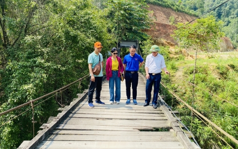 Quỹ Steve Bùi và Những người bạn khảo sát xây dựng công trình thiện nguyện tại Hà Giang