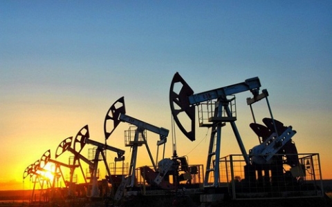 Giá dầu thế giới giữ đà tăng trước nỗi lo thiếu nguồn cung