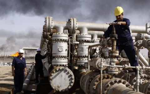 Giá dầu thô tăng vọt sau những lo ngại thiếu hụt nguồn cung