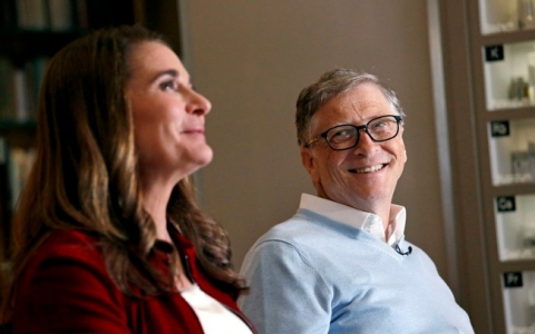 Vợ chồng Bill Gates bất ngờ ly hôn sau 27 năm chung sống