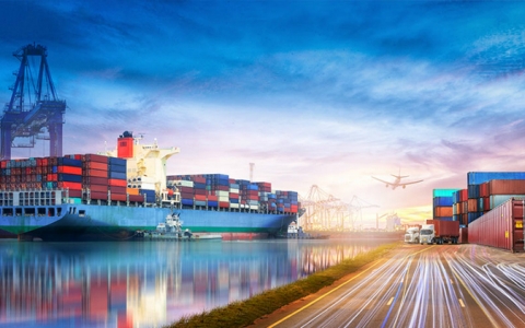 Tổng trị giá xuất nhập khẩu hàng hoá Việt Nam tăng mạnh