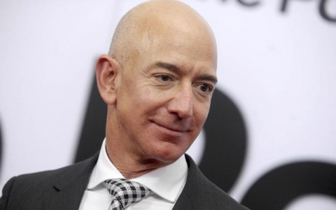 Vì sao tỷ phú Jeff Bezos bán gần 7 tỷ USD cổ phiếu Amazon chỉ trong một tuần?