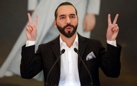 Phong cách ‘độc lạ’ của Tổng thống El Salvador, người đưa Bitcoin thành phương tiện thanh toán hợp pháp