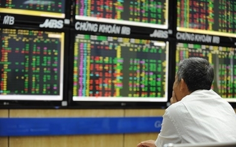 Nhận định thị trường chứng khoán ngày 1/7: Vn-Index tiếp tục kiểm nghiệm mốc 1.400 điểm trong phiên tới