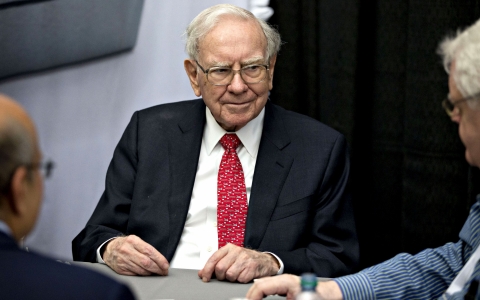 Lời khuyên của nhà đầu tư huyền thoại Warren Buffett: Càng ít mục tiêu càng dễ thành công