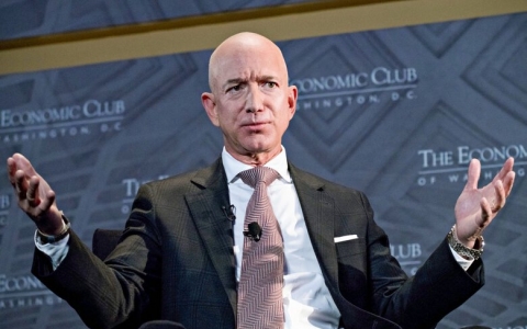 Cổ phiếu Amazon lao dốc, tài sản Jeff Bezos ‘bốc hơi’ 13,5 tỷ USD sau loạt tin xấu
