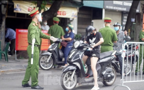 Hà Nội: Tăng cường mạnh tuần tra, xử lý vi phạm về giãn cách xã hội