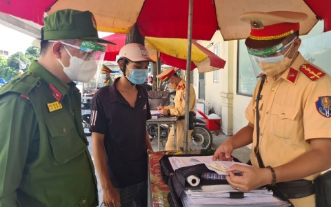 Hà Nội tiếp tục xử lý hơn 800 trường hợp vi phạm phòng chống dịch
