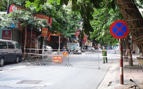 Hà Nội: Cách ly tế gần 500 hộ dân tại phường Giáp Bát, quận Hoàng Mai