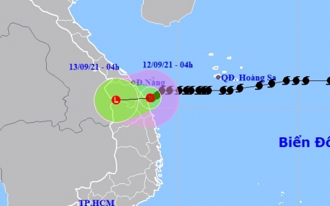 Áp thấp nhiệt đới giật cấp 9 trên vùng biển từ Đà Nẵng đến Bình Định