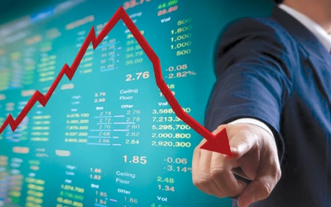 Cổ phiếu bluechips ồ ạt đi xuống, Vn-Index giảm mạnh gần 11 điểm