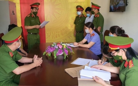 Bắt giam Phó trưởng phòng Tài nguyên và Môi trường ở Hà Giang
