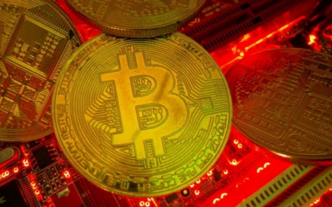 Bitcoin sụt giá mạnh sau tuyên bố cứng rắn từ Trung Quốc