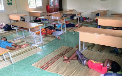Ninh Thuận: Cách ly 141 giáo viên, học sinh ở lại trường ngay trong đêm vì liên quan ca mắc COVID-19