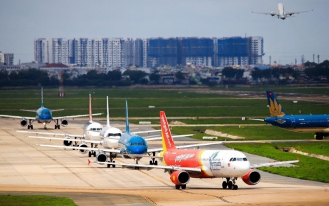 Đề xuất mở lại đường bay quốc tế thường lệ từ đầu năm 2022