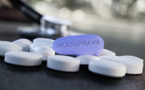 Dùng thuốc molnupiravir cho bệnh nhân Covid-19 thể nhẹ: Gần 100% âm tính sau 14 ngày