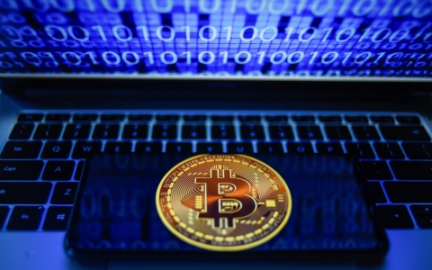 Một tài khoản bị hack hơn 10 triệu USD Bitcoin trên sàn Coinbase