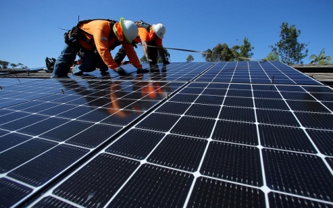 Việt Nam lọt top 10 quốc gia có công suất lắp đặt năng lượng mặt trời lớn nhất thế giới 2021