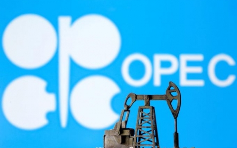 OPEC+ đồng ý tăng sản lượng dầu trong tháng Giêng