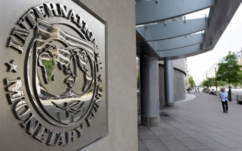 IMF hối thúc Fed đẩy nhanh việc thắt chặt chính sách tiền tệ