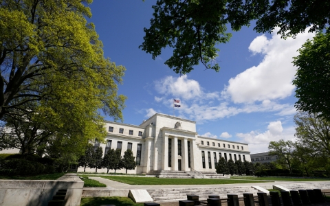 Đợt tăng lãi suất đầu tiên của Fed diễn ra khi nào?