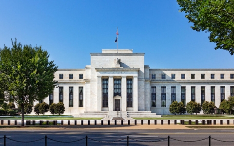 Lạm phát tiếp tục tăng cao, Fed sẽ nâng lãi suất sớm hơn dự kiến?