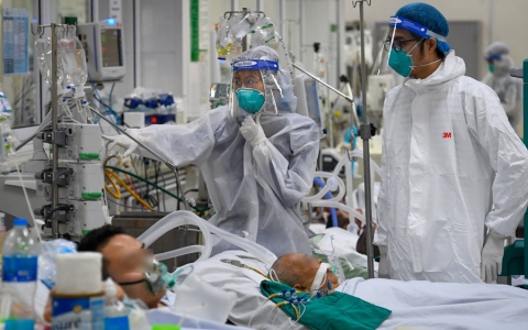 Hà Nội: Thêm 16 bệnh nhân COVID-19 tử vong trong ngày 18/1
