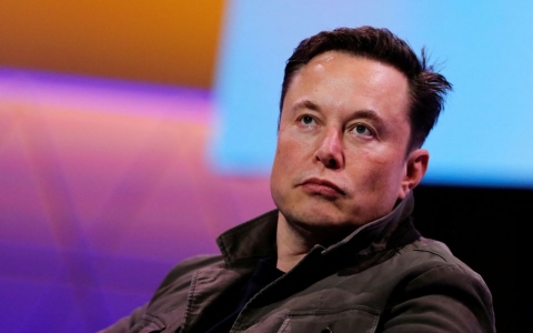 Elon Musk đóng thuế 11 tỷ USD, Tesla 0 USD