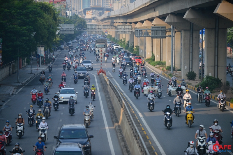 Lượng người tham gia giao thông trên đường Nguyễn Trãi vào lúc 7h25